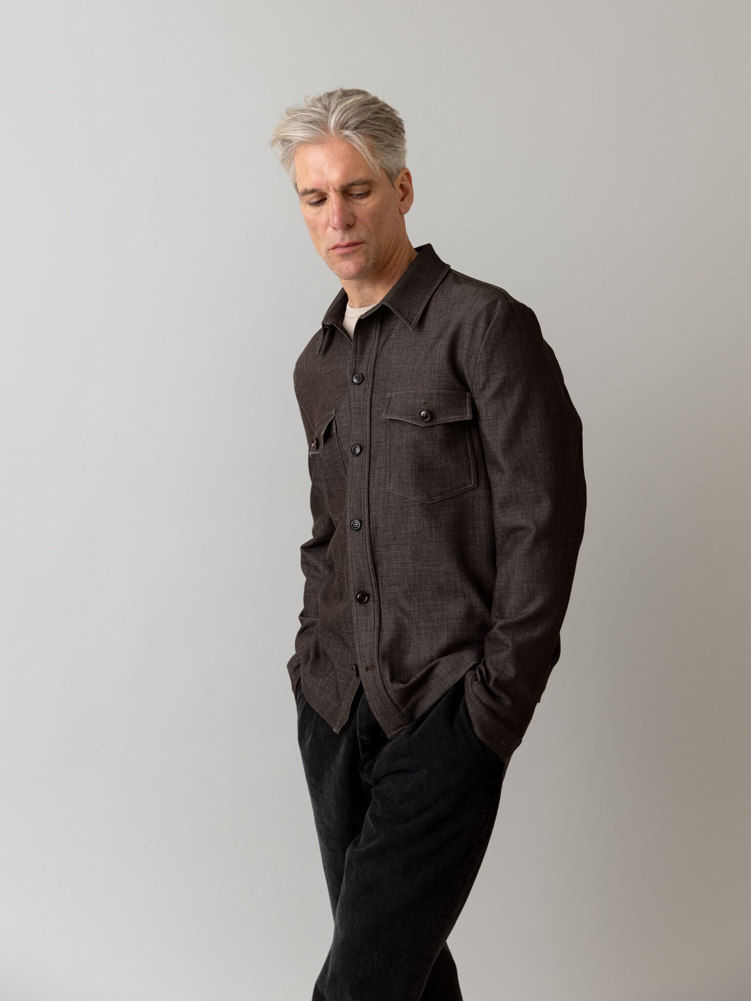 Modelshot / Chocolate Brown / Detail